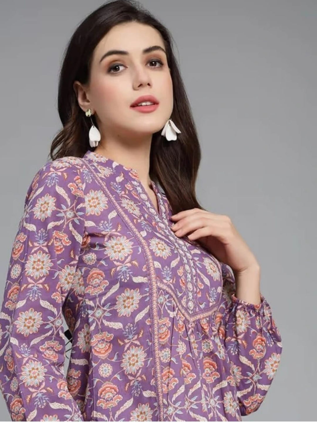 Women's Purple Floral Print Cotton Kurti with Pleated Yoke & V-Neck Detail