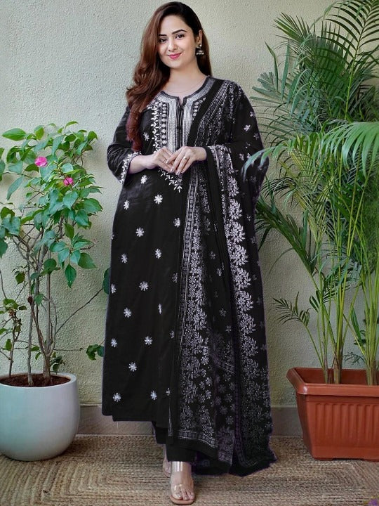 Women’s Black Ethnic Kurta Set – Traditional Wear